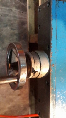 มิลลิ่งตั่งโต๊ะ นะยะทำงาน 200 &times; 400 สภาพ 90\% แน่น นุ่ม นิ่ม เงียบ อุปกรณ์ยกชุด ไฟบ้าน พร้อมใช้ 19,990 บาท เอก ปทุม 0814583376