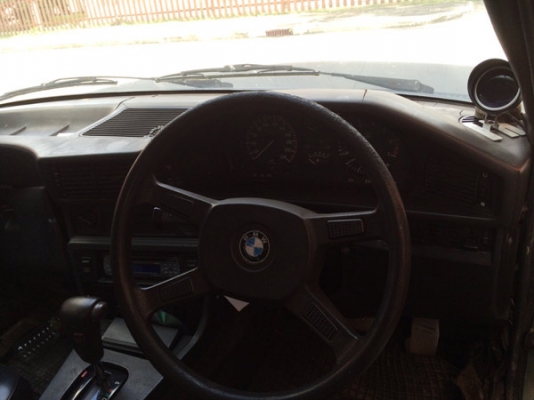 ขาย BMW520i e28 เครื่อง 1JZ ติดตั้งแก๊สพร้อมใช้ ราคาถูกๆ