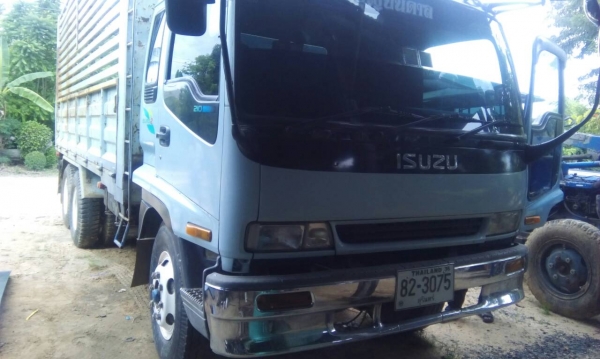 สิบล้อ. อีซูซุ 195 แรง เพาเดียว ช่วงยาว 6.20ม สวยพร้อมใช้งาน เล่มทะเบียนพร้อมโอน