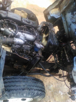 ขาย  รถ6ล้อ สภาพเดิมๆ  เครื่องยนต์110  ขายเอง ทะเบียนพร้อมโอน