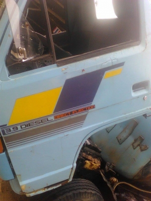 ขาย  รถ6ล้อ สภาพเดิมๆ  เครื่องยนต์110  ขายเอง ทะเบียนพร้อมโอน