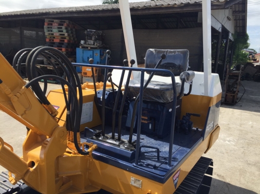 รถชุด KOMATSU PC20-3 มือสอง นำเข้าจากญี่ปุ่น