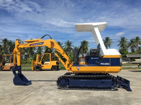 รถชุด KOMATSU PC20-3 มือสอง นำเข้าจากญี่ปุ่น