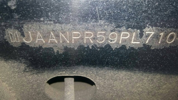 หกล้อ NPR 115รถห้างแท้ยาว5เมตรแอร์เย็นสภาพดีมากภาษีเต็ม