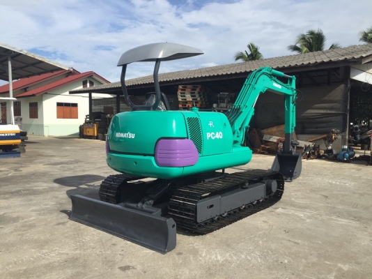 รถขุด KOMATSU PC40-7E มือสอง นำเข้าญี่ปุ่น