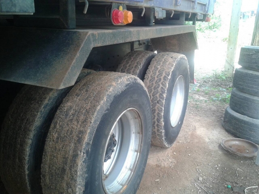 ขายรถบรรทุก 10 ล้อดัมพ์ ISUZU DECA 360 แรงม้าปี 2557 มีระบบลากพ่วง ราคา 550000