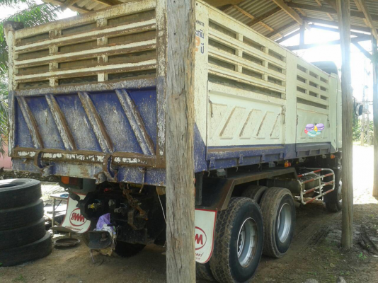 ขายรถบรรทุก 10 ล้อดัมพ์ ISUZU DECA 360 แรงม้าปี 2557 มีระบบลากพ่วง ราคา 550000