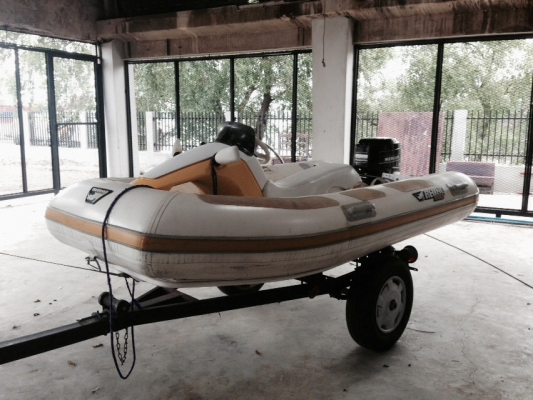 เรือยางท้องไฟเบอร์ Mercury 25 HP