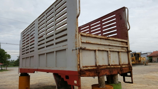 ขายกะบะ เหล็ก. / ถอดออกจาก อีซูซุ 10 ล้อ 195 แรงม้า. ปี 42   สนใจติดต่อ  081 - 6079515