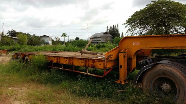 ขายหาง  โรเบส 2 เพลา.  ( ขายตามสภาพ. )    สนใจติดต่อ  081 - 6079515