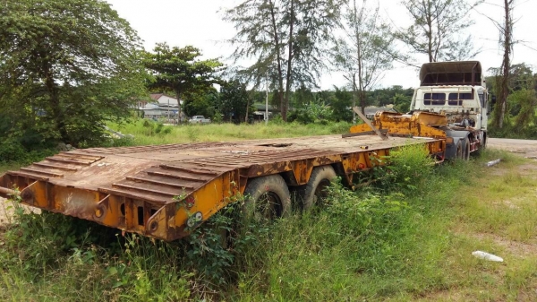 ขายหาง  โรเบส 2 เพลา.  ( ขายตามสภาพ. )    สนใจติดต่อ  081 - 6079515