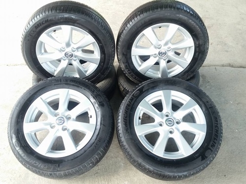 ขายล้อแม็กNISSAN ALMERA VL(รุ่นTOP) ยางปี0614 4 ล้อ