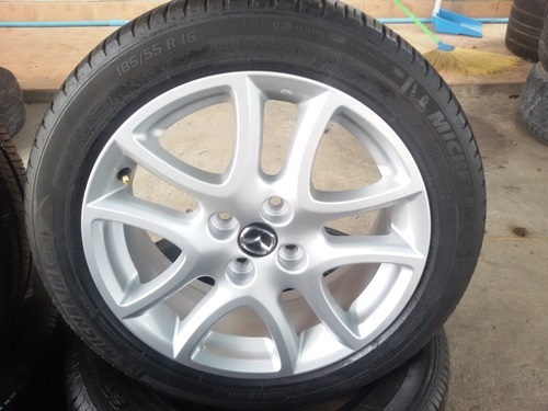 ขายล้อแม็กซ์ Mazda 2 Top16 ยาง185/55/16 ปี2212 4 ล้อ ขายล้อแม็กซ์ Mazda 2 Top16 ยาง185/55/16 ปี2212 4 ล้อ