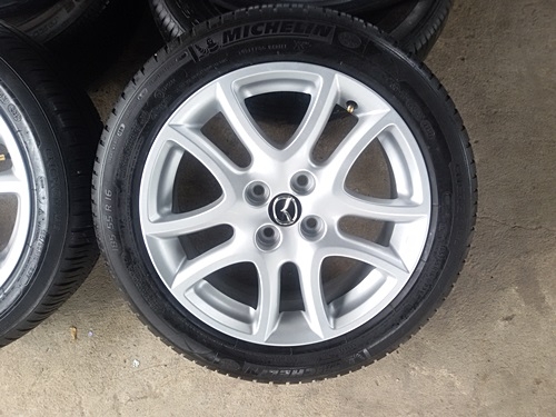 ขายล้อแม็กซ์ Mazda 2 Top16 ยาง185/55/16 ปี2212 4 ล้อ ขายล้อแม็กซ์ Mazda 2 Top16 ยาง185/55/16 ปี2212 4 ล้อ