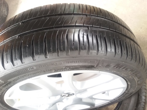 ขายล้อแม็กซ์ Mazda 2 Top16 ยาง185/55/16 ปี2212 4 ล้อ ขายล้อแม็กซ์ Mazda 2 Top16 ยาง185/55/16 ปี2212 4 ล้อ