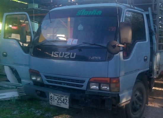 หกล้อ อีซูชุ NPR120 ฝาขาว ปี40 แอร์เย็นๆรถสวยเดิมๆ เล่มทะเบียน/โอน ราคา 425,000บ ต่อรองได้