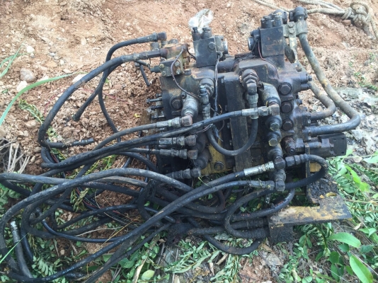 ขายแพคอนโทนถอดออกจาก KOMATSU PC200-5 ตามสภาพ สนใจโทร 081-970-1072 ขายแพคอนโทนถอดออกจาก KOMATSU PC200-5 ตามสภาพ สนใจโทร 081-970-1072