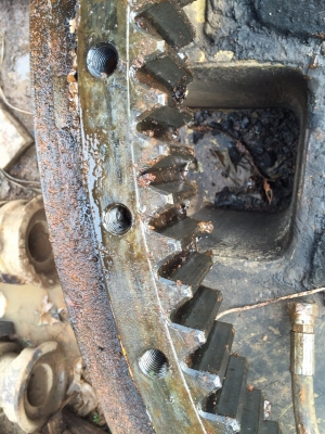 ขายเอวถอดออกจาก KOMATSU PC200-5 สนใจโทร 081-970-1072 ขายเอวถอดออกจาก KOMATSU PC200-5 สนใจโทร 081-970-1072