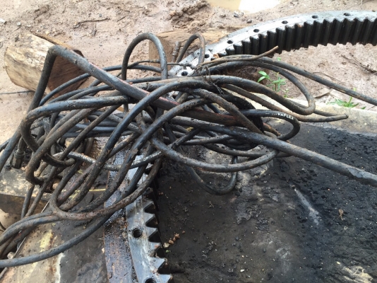 ขายเอวถอดออกจาก KOMATSU PC200-5 สนใจโทร 081-970-1072