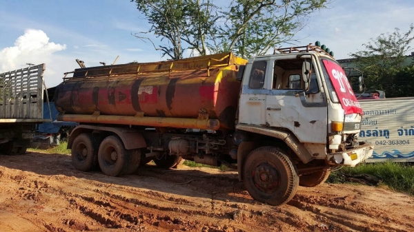 ขายรถบรรทุกน้ำ 16,000 ลิตร ROCKY 240 FXZ23NFY เครื่อง 6SD1 240 แรงม้า คัสซีสวยตลอดเส้น ช่วงล่างดี มีสโลว์กลาง เบรคทิฟฟี่ ทะเบียนเต็มพร้อมโอนครับ ขายรถบรรทุกน้ำ 16,000 ลิตร ROCKY 240 FXZ23NFY เครื่อง 6SD1 240 แรงม้า คัสซีสวยตลอดเส้น ช่วงล่างดี มีสโลว์กลาง เบรคทิฟฟี่ ทะเบียนเต็มพร้อมโอนครับ