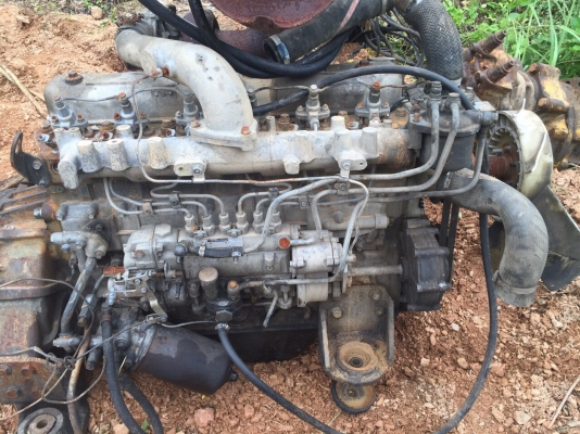 ขายเครื่องยนต์ถอดออกจาก KOMATSU PC200-5 เป็นเครื่อง ISUZU 6B-T เทอร์โบ สนใจโทร 081-970-1072