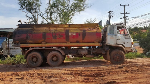 ขายรถบรรทุกน้ำ 16,000 ลิตร ROCKY 240 FXZ23NFY เครื่อง 6SD1 240 แรงม้า คัสซีสวยตลอดเส้น ช่วงล่างดี มีสโลว์กลาง เบรคทิฟฟี่ ทะเบียนเต็มพร้อมโอนครับ ขายรถบรรทุกน้ำ 16,000 ลิตร ROCKY 240 FXZ23NFY เครื่อง 6SD1 240 แรงม้า คัสซีสวยตลอดเส้น ช่วงล่างดี มีสโลว์กลาง เบรคทิฟฟี่ ทะเบียนเต็มพร้อมโอนครับ