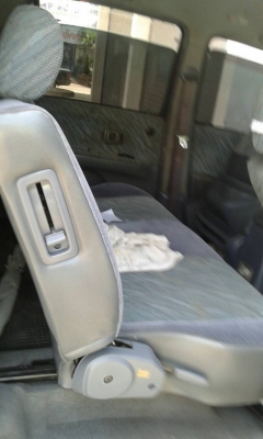 ขายTOYOTA สปอตร์ไลเดอร์ ปี2000 เครี่อง3000ตัวท๊อป 250,000