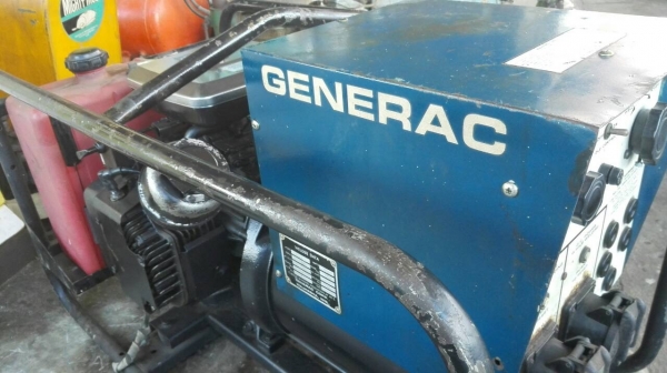 ======= Sold Out ======= เครื่องปั่นไฟ GENERAC 4 KVA.18 HP.ของใหม่เก่าเก็บ USA. 089-2499-123 นครปฐม