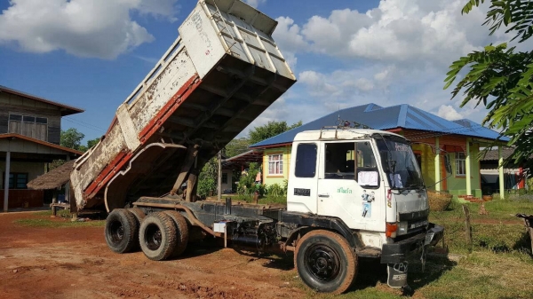 ขายไอ้หลง FN527M-A เครื่อง 6D16 195 แรงม้า แน่นดีไม่หลวมไม่ไอ คัสซีสวยตลอดเส้น เกียร์ 6 สปีด มีสโลว์กลาง หัวเก๋งกับกระบะต้องเก็บหน่อย ทะเบียนพร้อมครับ