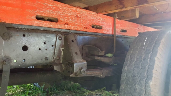 ขาย 6 ล้อ NPR ปี 33 คัสซีสวยตลอดเส้น เครื่องดีไม่หลวมไม่ไอ เฟืองท้าย F แต่งเกียร์สั้นแล้ว คอกสวยพร้อมบรรทุก ทะเบียนพร้อมโอน