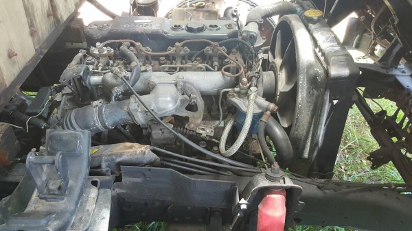 ขาย 6 ล้อ NPR ปี 33 คัสซีสวยตลอดเส้น เครื่องดีไม่หลวมไม่ไอ เฟืองท้าย F แต่งเกียร์สั้นแล้ว คอกสวยพร้อมบรรทุก ทะเบียนพร้อมโอน