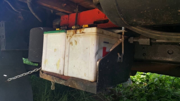 ขาย 6 ล้อ NPR ปี 33 คัสซีสวยตลอดเส้น เครื่องดีไม่หลวมไม่ไอ เฟืองท้าย F แต่งเกียร์สั้นแล้ว คอกสวยพร้อมบรรทุก ทะเบียนพร้อมโอน