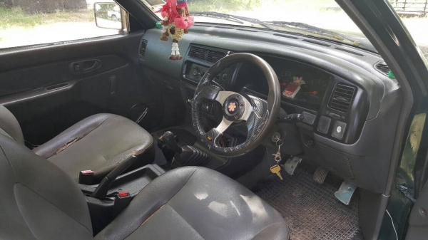 ขายกระบะ MITSU ปี 39 เครื่องดี คัสซีสวยตลอดเส้น แอร์ พาวเวอร์ ทะเบียนพร้อมโอนครับ