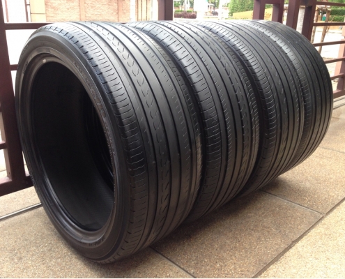 ยาง Yokohama 245 45 19 ปลายปี12 ดอกเยอะ ใช้กันยาว