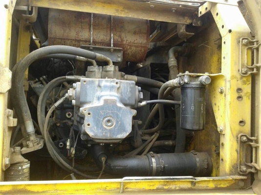 **1,350,000 บ.ต่อรอง/// แบคโฮ KOMATSU PC200-7 อินวอย **ขาย KOMATSU PC200 รุ่น7 แบคโฮ สภาพสวย พร้อมใช้ ราคาเบา HYD.EXCAVATOR KOMATSU PC200-7 เครื่องเดิม ปั้มเดิม ไฟฟ้าเต็ม ใช้งาน 17,xxx ชม. เครื่อง CUMMINS -6สูบ เครื่องดี แน่น แรง ปั้มดี แรง ทำงานดี เร็วดี