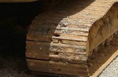 **1,350,000 บ.ต่อรอง/// แบคโฮ KOMATSU PC200-7 อินวอย **ขาย KOMATSU PC200 รุ่น7 แบคโฮ สภาพสวย พร้อมใช้ ราคาเบา HYD.EXCAVATOR KOMATSU PC200-7 เครื่องเดิม ปั้มเดิม ไฟฟ้าเต็ม ใช้งาน 17,xxx ชม. เครื่อง CUMMINS -6สูบ เครื่องดี แน่น แรง ปั้มดี แรง ทำงานดี เร็วดี