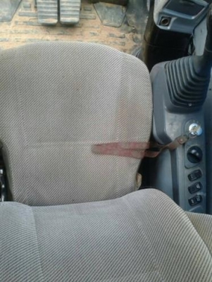 **1,350,000 บ.ต่อรอง/// แบคโฮ KOMATSU PC200-7 อินวอย **ขาย KOMATSU PC200 รุ่น7 แบคโฮ สภาพสวย พร้อมใช้ ราคาเบา HYD.EXCAVATOR KOMATSU PC200-7 เครื่องเดิม ปั้มเดิม ไฟฟ้าเต็ม ใช้งาน 17,xxx ชม. เครื่อง CUMMINS -6สูบ เครื่องดี แน่น แรง ปั้มดี แรง ทำงานดี เร็วดี