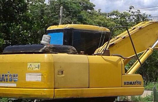 **1,350,000 บ.ต่อรอง/// แบคโฮ KOMATSU PC200-7 อินวอย **ขาย KOMATSU PC200 รุ่น7 แบคโฮ สภาพสวย พร้อมใช้ ราคาเบา HYD.EXCAVATOR KOMATSU PC200-7 เครื่องเดิม ปั้มเดิม ไฟฟ้าเต็ม ใช้งาน 17,xxx ชม. เครื่อง CUMMINS -6สูบ เครื่องดี แน่น แรง ปั้มดี แรง ทำงานดี เร็วดี