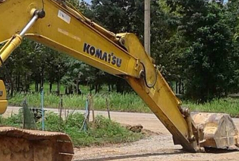 **1,350,000 บ.ต่อรอง/// แบคโฮ KOMATSU PC200-7 อินวอย **ขาย KOMATSU PC200 รุ่น7 แบคโฮ สภาพสวย พร้อมใช้ ราคาเบา HYD.EXCAVATOR KOMATSU PC200-7 เครื่องเดิม ปั้มเดิม ไฟฟ้าเต็ม ใช้งาน 17,xxx ชม. เครื่อง CUMMINS -6สูบ เครื่องดี แน่น แรง ปั้มดี แรง ทำงานดี เร็วดี