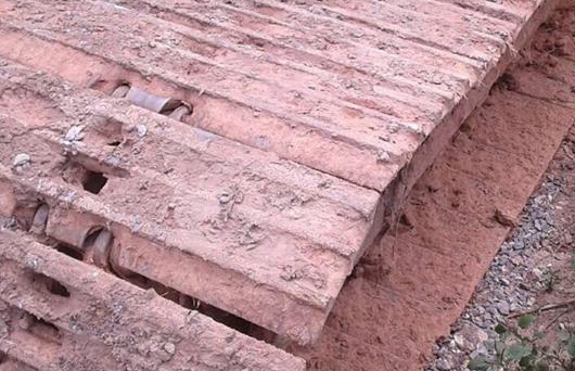 **1,350,000 บ.ต่อรอง/// แบคโฮ KOMATSU PC200-7 อินวอย **ขาย KOMATSU PC200 รุ่น7 แบคโฮ สภาพสวย พร้อมใช้ ราคาเบา HYD.EXCAVATOR KOMATSU PC200-7 เครื่องเดิม ปั้มเดิม ไฟฟ้าเต็ม ใช้งาน 17,xxx ชม. เครื่อง CUMMINS -6สูบ เครื่องดี แน่น แรง ปั้มดี แรง ทำงานดี เร็วดี