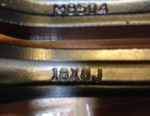 ล้อแนว VIP ขอบ18 5รู114 กว้าง 8นิ้ว off +42 สภาพสวย ไม่มีซ่อม