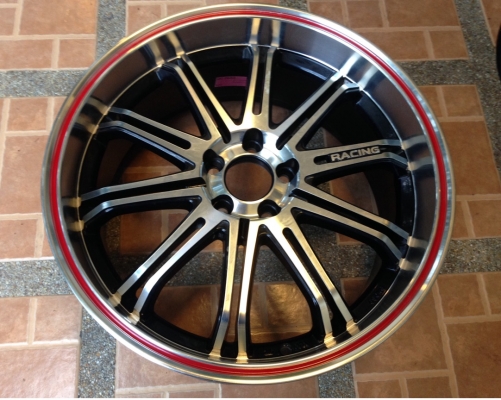 ล้อแนว VIP ขอบ18 5รู114 กว้าง 8นิ้ว off +42 สภาพสวย ไม่มีซ่อม