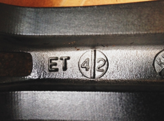 ล้อแนว VIP ขอบ18 5รู114 กว้าง 8นิ้ว off +42 สภาพสวย ไม่มีซ่อม