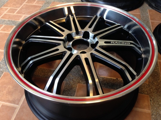 ล้อแนว VIP ขอบ18 5รู114 กว้าง 8นิ้ว off +42 สภาพสวย ไม่มีซ่อม