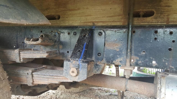 ขาย 6 ล้อ NISSAN เครื่อง 100 แรง คัสซีสวย ทะเบียนเต็มพร้อมโอน ราคาคุยกันได้ครับ