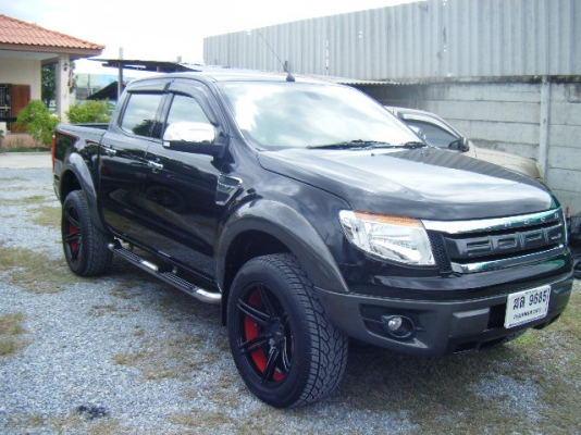ford ranger xlt 4ประตู hilacer ออโต้ มือแรก