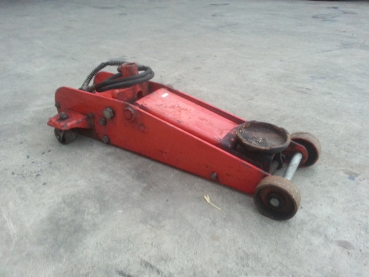 ขายแม่แรง(ตะเข้)  นำเข้าจากญี่ปุ่น