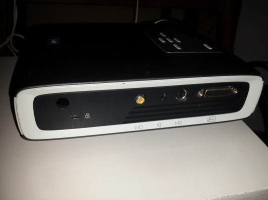 เครื่องฉาย โปรเจคเตอร์ เครื่องฉาย โปรเจคเตอร์