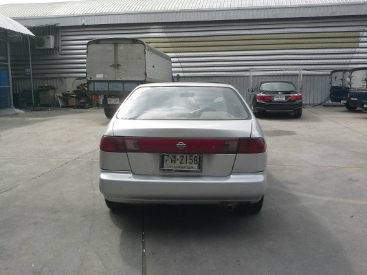 ขายนิสสัน ซันนี่ เครื่อง1.5 เกียร์ออโต้ ติดแก๊ส รถพร้อมใช้