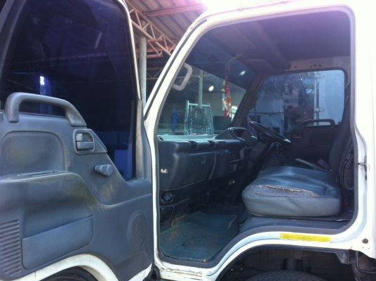 หกล้อ อีซูซุ NQR150โบว์ อินเตอร์ ปี50 ห้างแท้ สภาพดีสวยพร้อมใช้งาน ทะเบียนพร้อมโอน หกล้อ อีซูซุ NQR150โบว์ อินเตอร์ ปี50 ห้างแท้ สภาพดีสวยพร้อมใช้งาน ทะเบียนพร้อมโอน